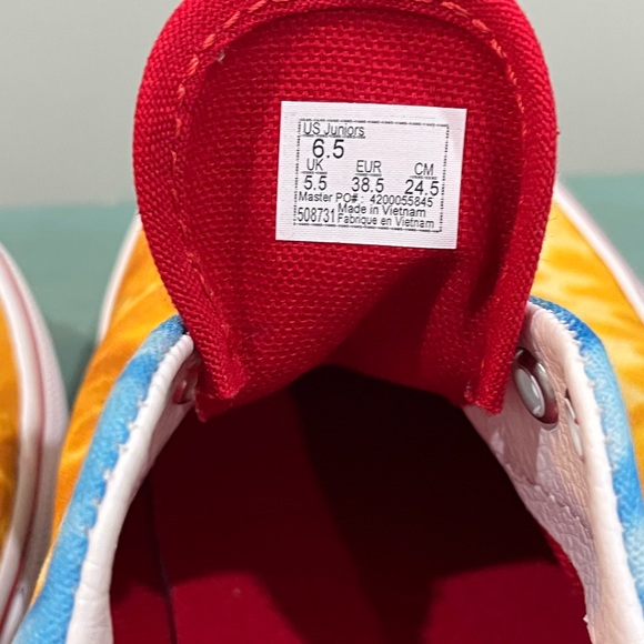 NWT Vans Era Juniors 6.5 Tie-Dye Sneakers - Picture 9 of 10